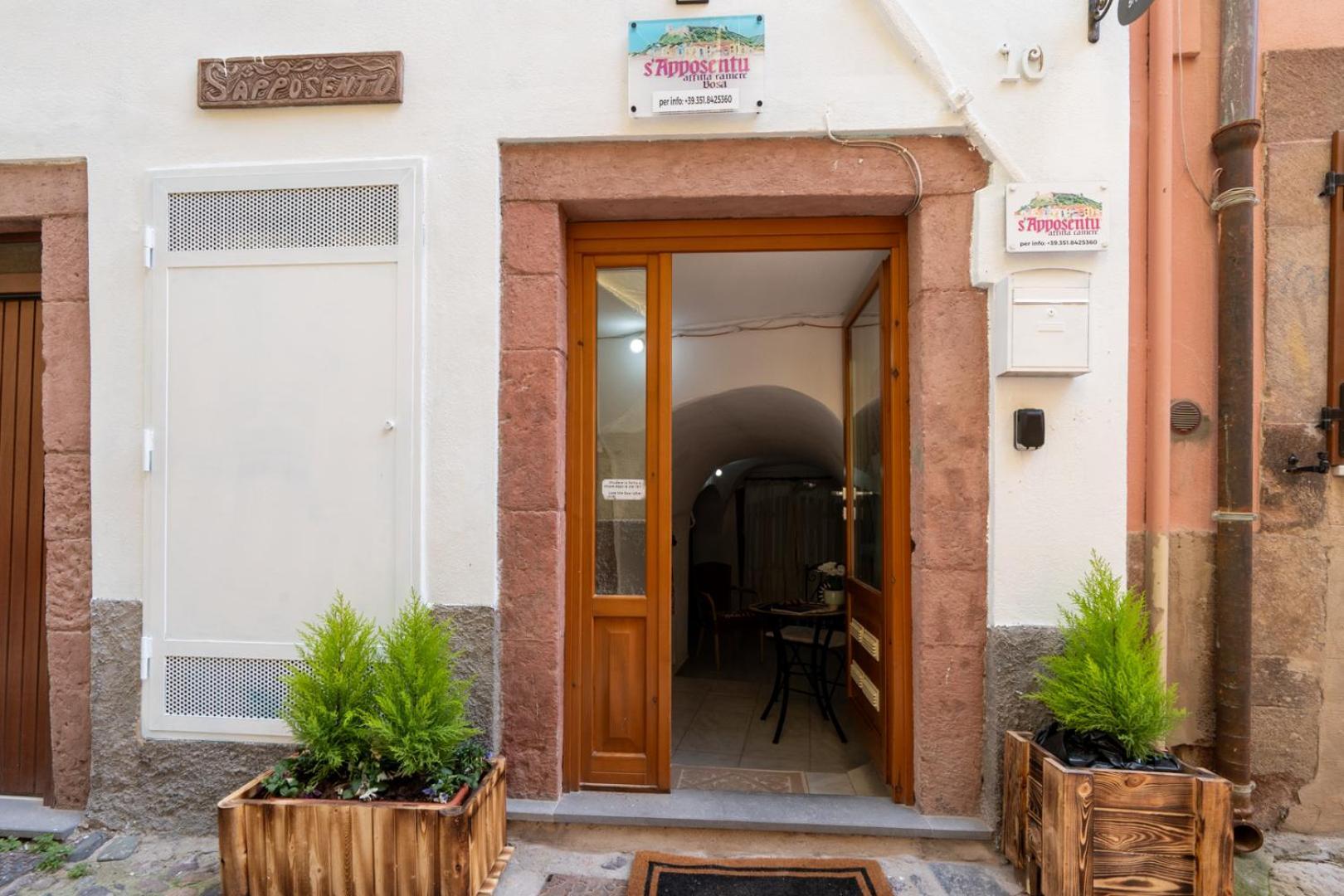 S'Apposentu - Un'Angolo Di Paradiso Con La Vista Sul Castello ボーザ エクステリア 写真