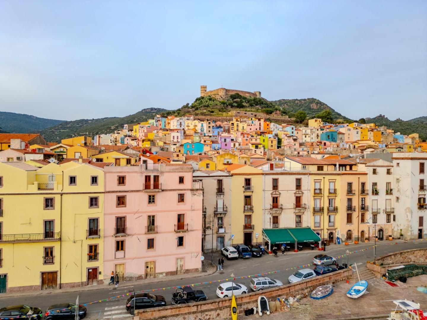 S'Apposentu - Un'Angolo Di Paradiso Con La Vista Sul Castello ボーザ エクステリア 写真