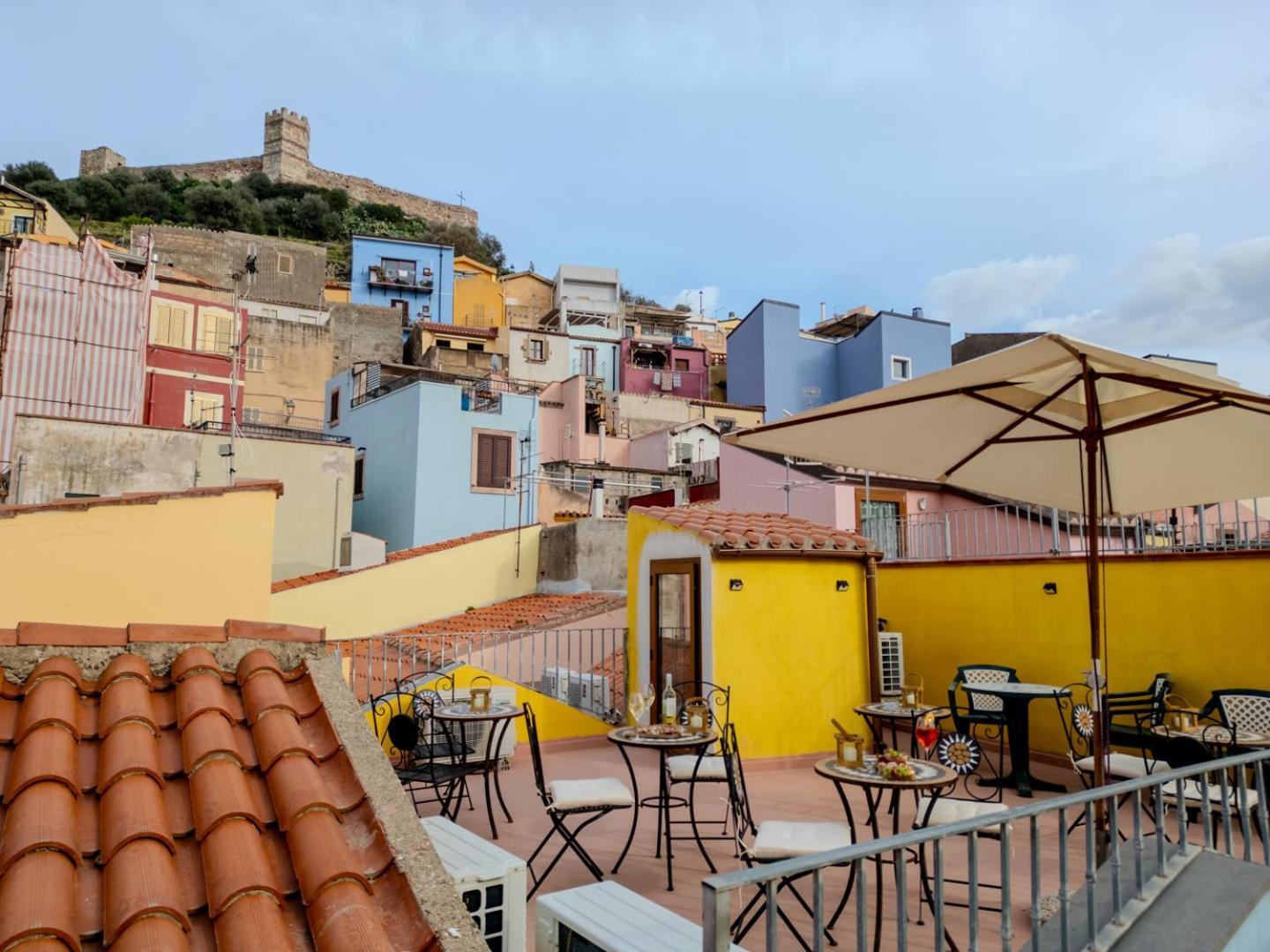 S'Apposentu - Un'Angolo Di Paradiso Con La Vista Sul Castello ボーザ エクステリア 写真