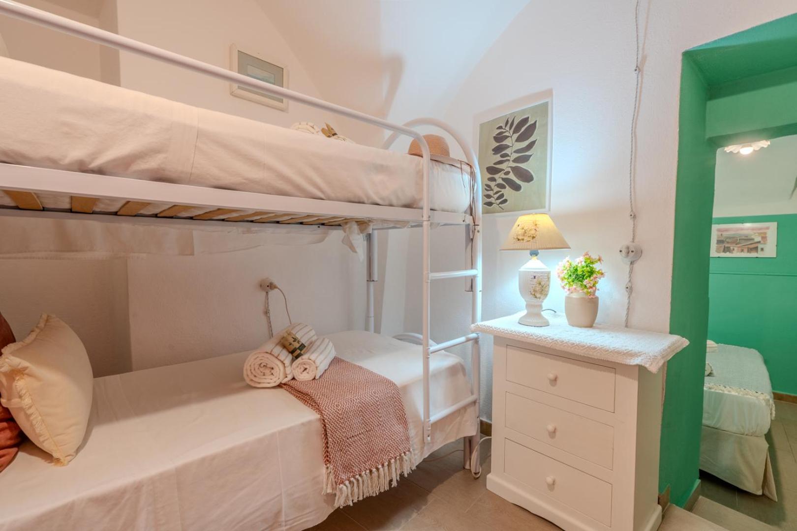 S'Apposentu - Un'Angolo Di Paradiso Con La Vista Sul Castello ボーザ 部屋 写真