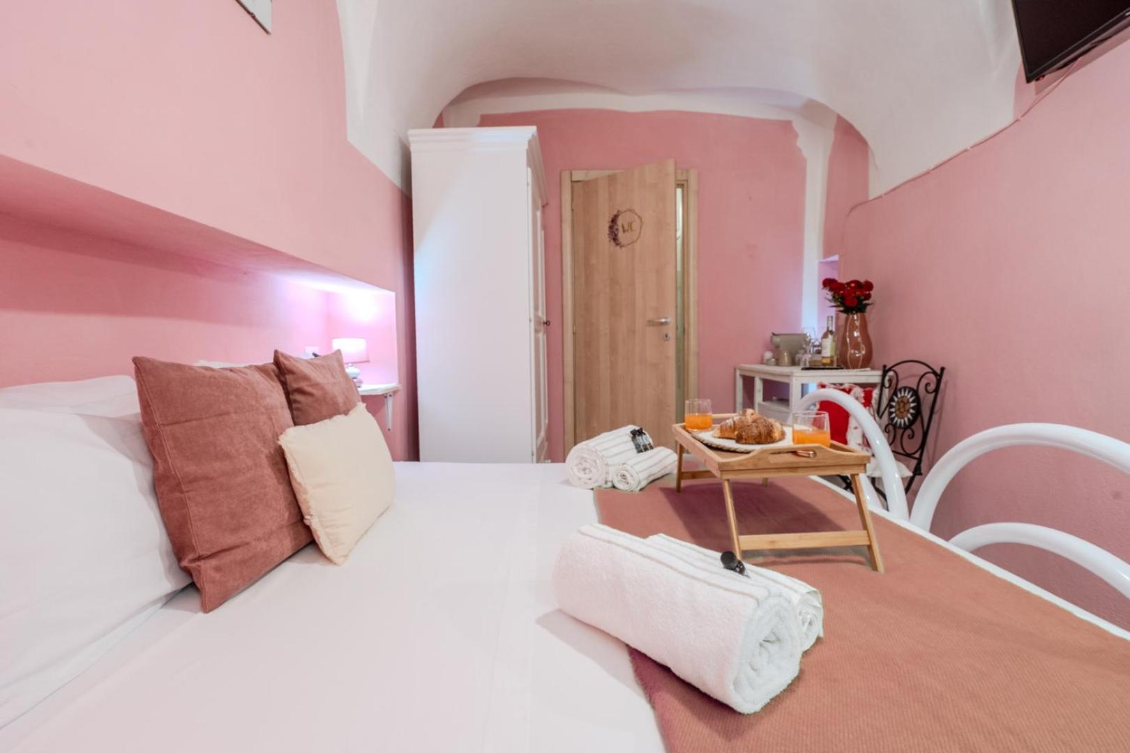 S'Apposentu - Un'Angolo Di Paradiso Con La Vista Sul Castello ボーザ 部屋 写真