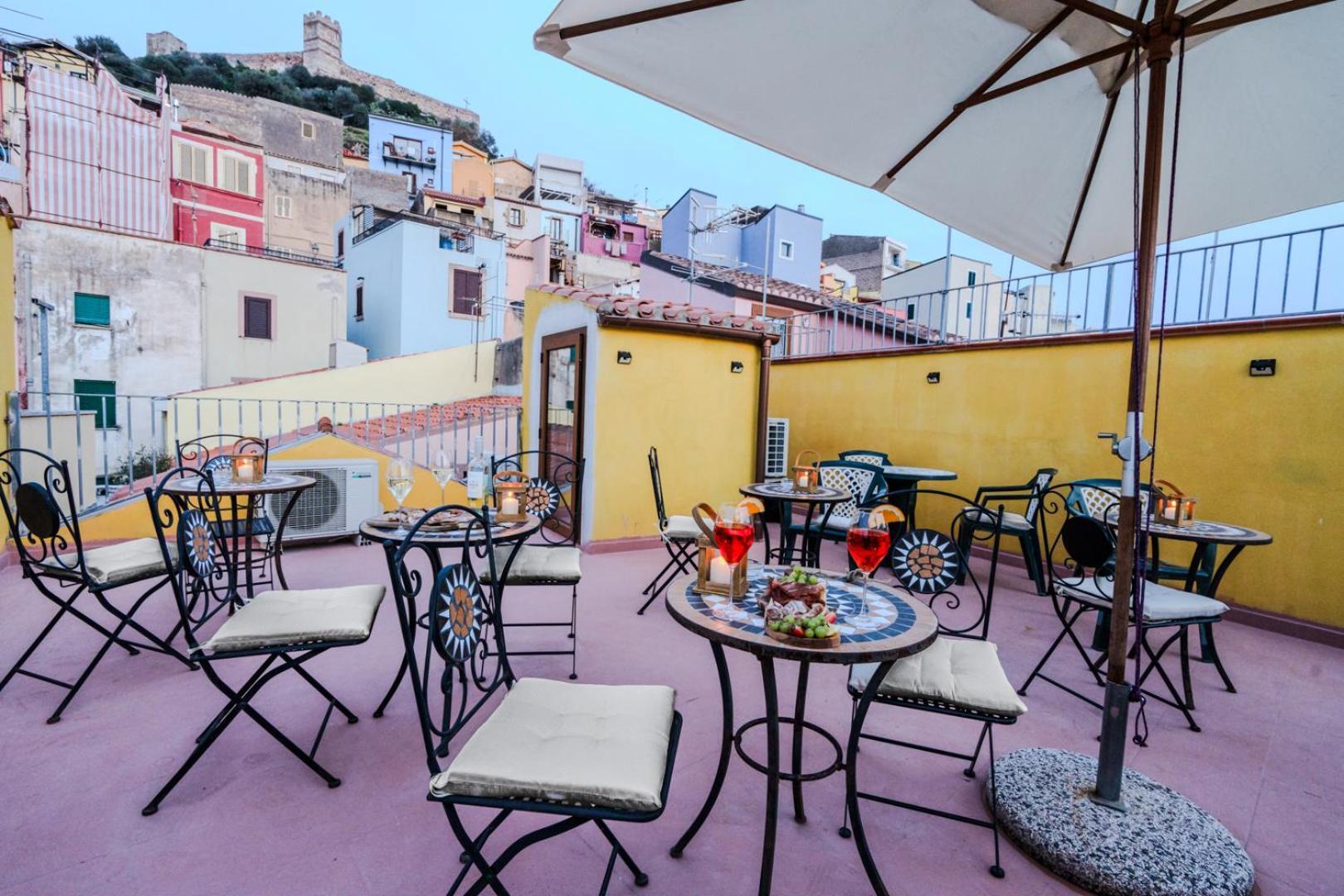 S'Apposentu - Un'Angolo Di Paradiso Con La Vista Sul Castello ボーザ エクステリア 写真